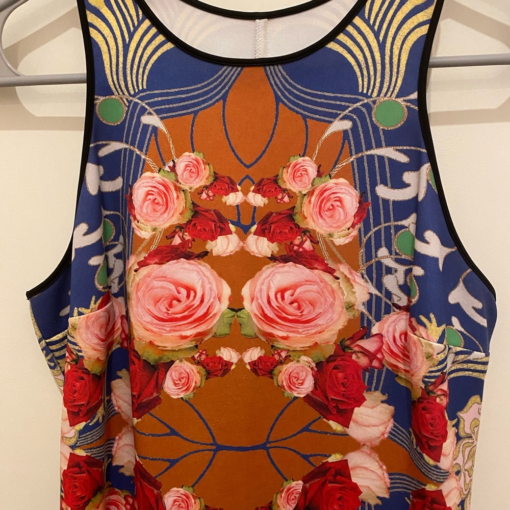Colorful mini dress! Perfect for summer parties!